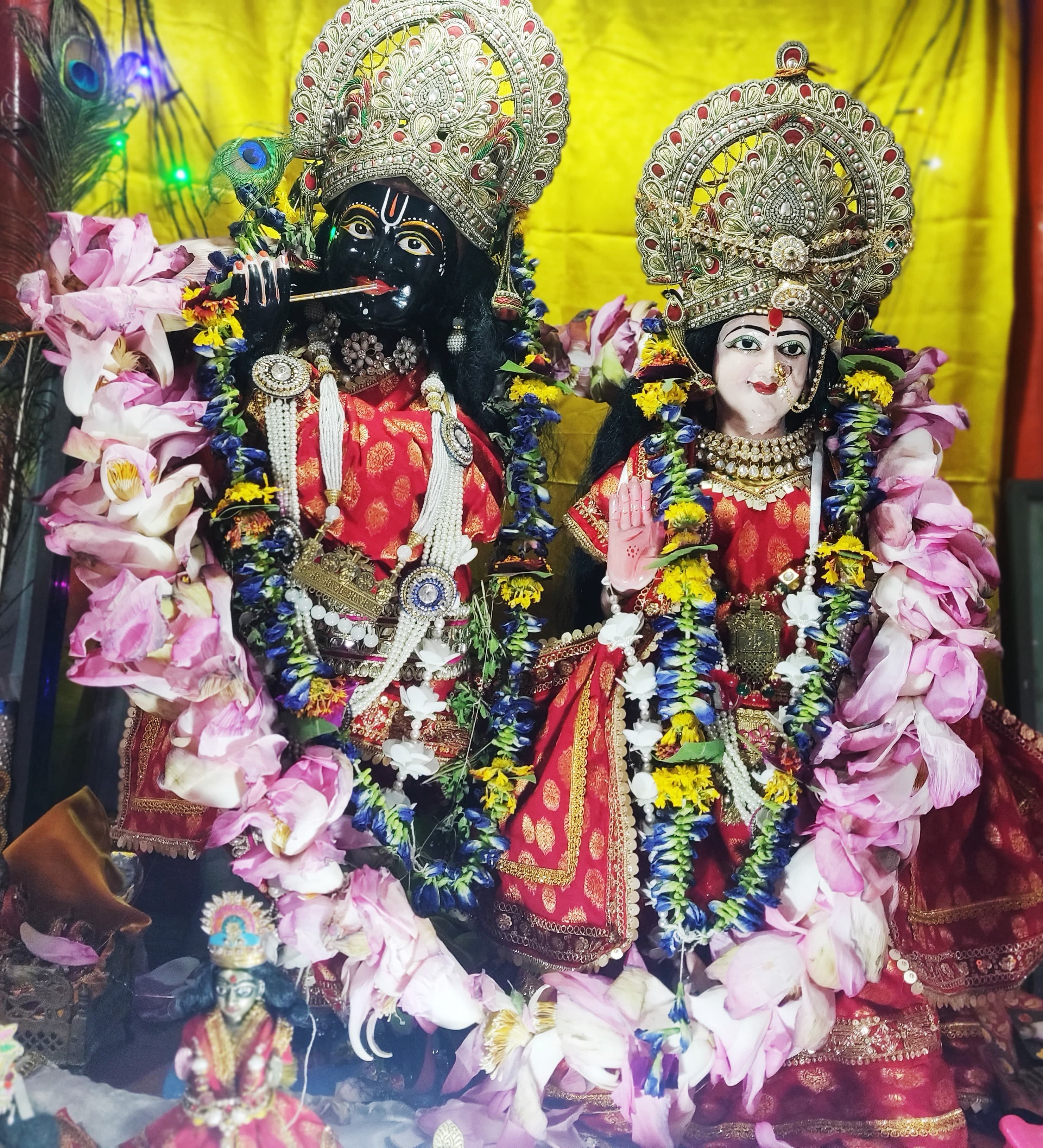Banaras Ke Gopal Bhaiya & Radha Rani II